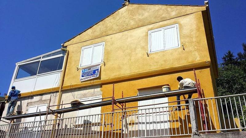 Ravalement de façade en cours par NICE MAÇONNERIE